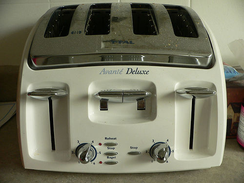File:Toaster from zalgon on flickr.jpg